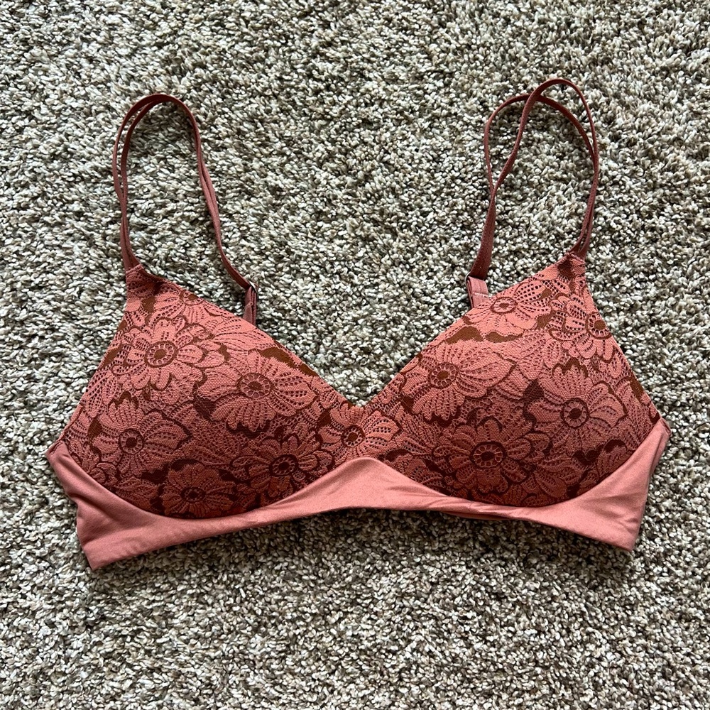 Aerie “Real Sunnie” Wireless Bra in Coral Pink